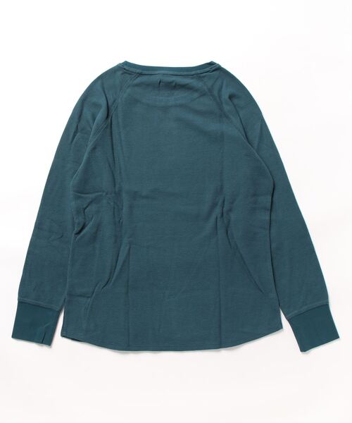 L.L.Bean(エルエルビーン)の「アンシュリンカブル・ミニワッフル・ティ、長袖 クルーネック 米国フィット・プチ(Tシャツ/カットソー・レディース・アイボリー/ブルーグリーン/セージグリーン/クリーム・SMALL/MEDIUM/LARGE/X-SMALL)」の6枚目の写真