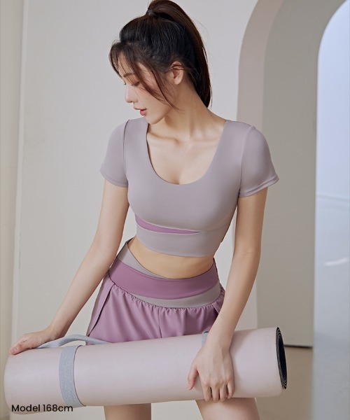 SAISON DE PAPILLON（セゾンドパピヨン）の「カップ付半袖トップ タンクトップ（スポーツブラ・レディース・ベージュ/パープル/ブルー/ブラック/グリーン・M/L）」の21枚目の写真