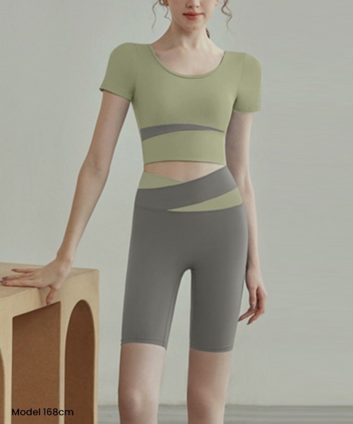 SAISON DE PAPILLON（セゾンドパピヨン）の「カップ付半袖トップ タンクトップ（スポーツブラ・レディース・ベージュ/パープル/ブルー/ブラック/グリーン・M/L）」の22枚目の写真