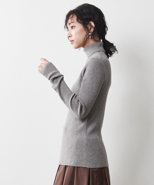 CHIC STYLE(シックスタイル)の「<大きいサイズ>ロングスリーブタートルニットプルオーバー シックスタイル(ニット/セーター・レディース・ブラック/アイボリー/グレー・L/5L/3L/4L/LL)」の21枚目の写真