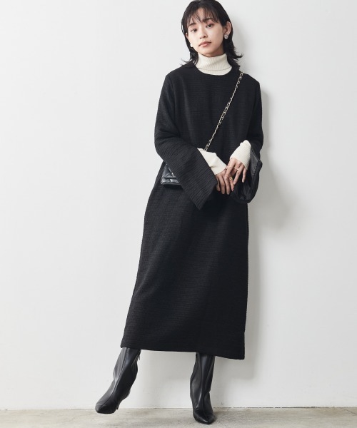 CHIC STYLE(シックスタイル)の「<大きいサイズ>ロングスリーブタートルニットプルオーバー シックスタイル(ニット/セーター・レディース・ブラック/アイボリー/グレー・L/5L/3L/4L/LL)」の5枚目の写真