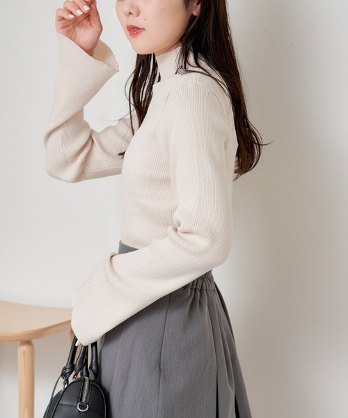 【SALE】【Rinascimento】ロゴチャーム付ハイネックリブニット▼☆RIN19774 ハイショクハイネックニット[IT46-22B004]｜URBAN RESEARCH公式