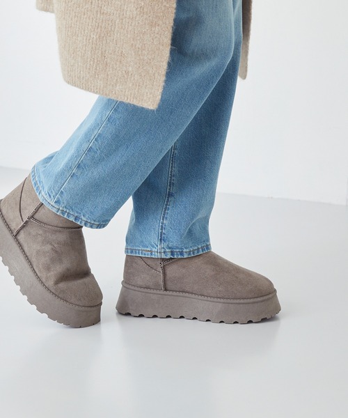 welleg（ウェレッグ）の「厚底ムートンブーツ（ブーツ・レディース・ダークブラウン/ベージュ系/ブラック・LL/L/M）」の20枚目の写真