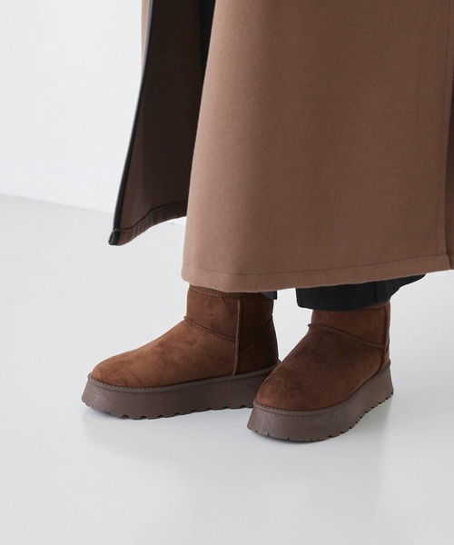 welleg（ウェレッグ）の「厚底ムートンブーツ（ブーツ・レディース・ダークブラウン/ベージュ系/ブラック・LL/L/M）」の18枚目の写真