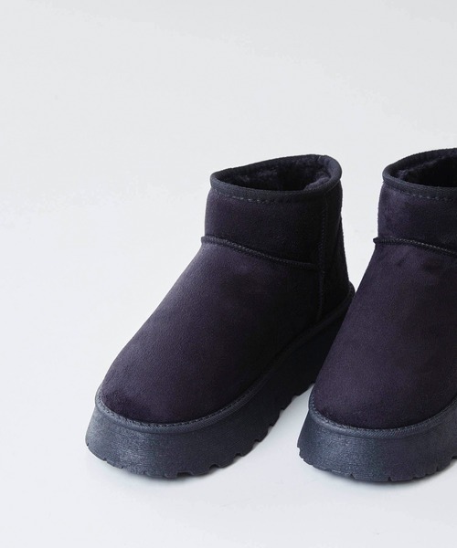 welleg（ウェレッグ）の「厚底ムートンブーツ（ブーツ・レディース・ダークブラウン/ベージュ系/ブラック・LL/L/M）」の11枚目の写真