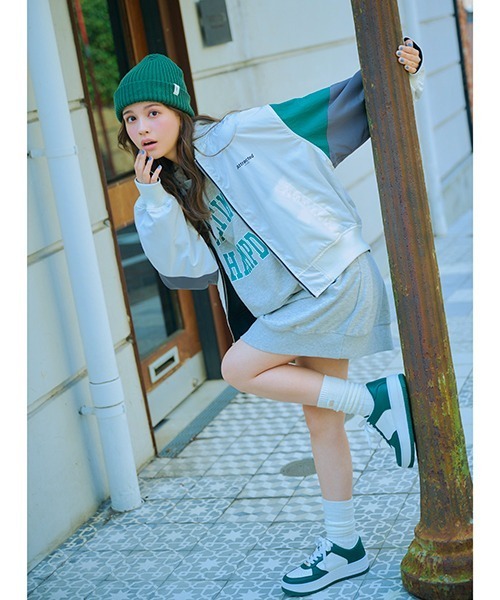 LOVETOXIC（ラブトキシック）の「カレッジＢＩＧパーカワンピース（ワンピース・キッズ・ブラック/サックスブルー/グリーン/ホワイト系その他・L/SS/S/M）」の19枚目の写真