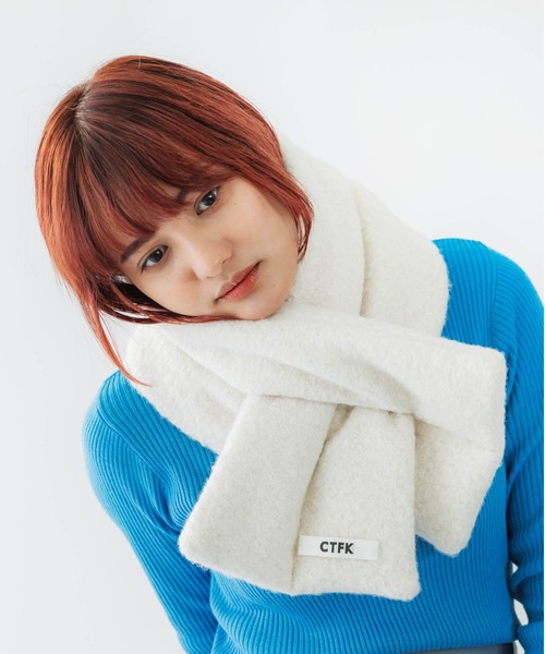 CONTROL FREAK / CTFK(コントロールフリーク)の「CONTROL FREAK(コントロールフリーク)ブークレーダウン風マフラー(マフラー・レディース・ネイビー/グリーン/アイボリー・FREE)」の6枚目の写真