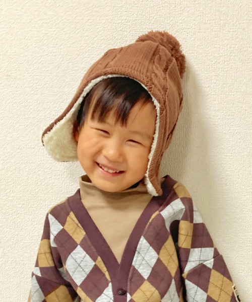 Kids Foret(キッズフォーレ)の「耳付アクリルケーブルニット帽子(ニットキャップ/ビーニー・キッズ・ブラック/ラベンダー/ブラウン/グレー・53/56/49)」の13枚目の写真