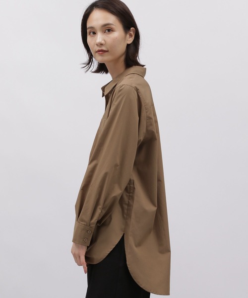 LAKOLE（ラコレ）の「ラウンドヘムシャツ / 982193（シャツ/ブラウス・レディース・ライトベージュ/サックスブルー/オフホワイト・MEDIUM/SMALL）」の8枚目の写真