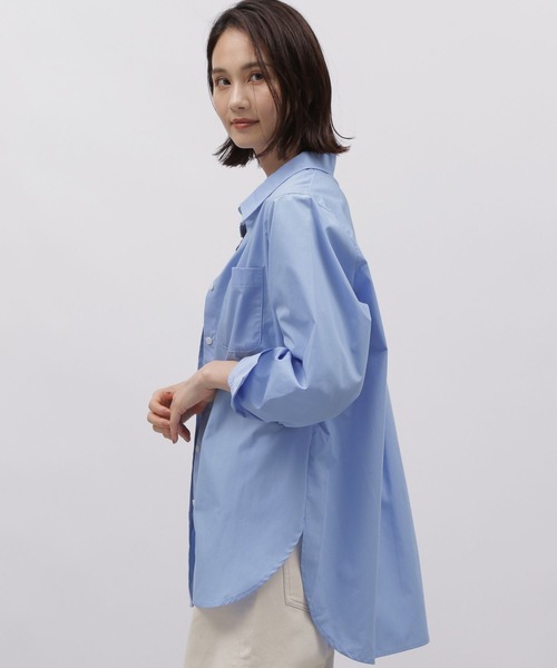 LAKOLE（ラコレ）の「ラウンドヘムシャツ / 982193（シャツ/ブラウス・レディース・ライトベージュ/サックスブルー/オフホワイト・MEDIUM/SMALL）」の11枚目の写真