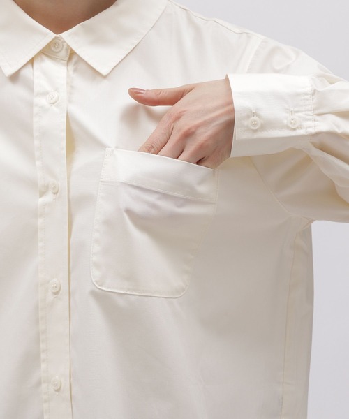 LAKOLE（ラコレ）の「ラウンドヘムシャツ / 982193（シャツ/ブラウス・レディース・ライトベージュ/サックスブルー/オフホワイト・MEDIUM/SMALL）」の17枚目の写真