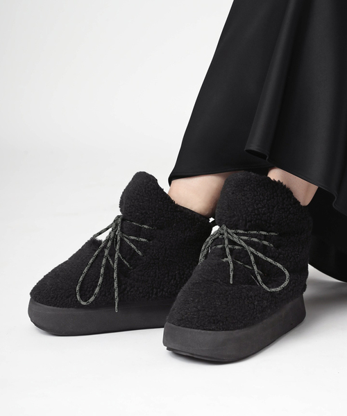 AP STUDIO（エーピーストゥディオ）の「【PIUME STUDIO/ピウメ スタジオ】Boa padet boots（ブーツ・レディース・ブラック・38/37/39/36）」の3枚目の写真