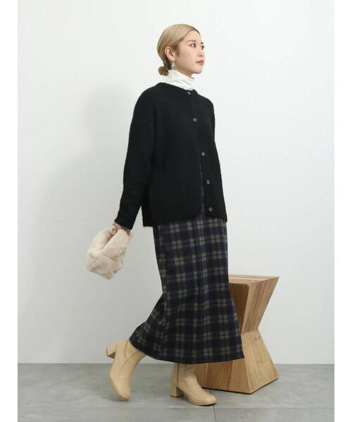Samansa Mos2 blue（サマンサモスモスブルー）の「ウールライクチェックナロースカート（スカート・レディース・ネイビー/チャコールグレー/グレー/ブラック・F）」の17枚目の写真