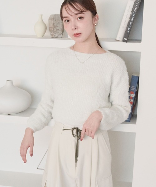 ECRIRE（エクリール）の「ラメ入りショートニット（ニット/セーター・レディース・ベージュ/グレー/オフホワイト/ピンク/ブラウン/ブラック・M）」の9枚目の写真