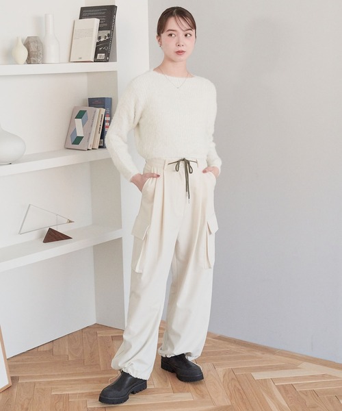 ECRIRE（エクリール）の「ラメ入りショートニット（ニット/セーター・レディース・ベージュ/グレー/オフホワイト/ピンク/ブラウン/ブラック・M）」の13枚目の写真