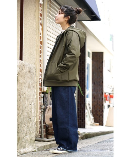 zootie(ズーティー)の「フロントジッパー 裏起毛 デニムサロペット(サロペット/オーバーオール・レディース・インディゴブルー/ブラック・フリー)」の17枚目の写真