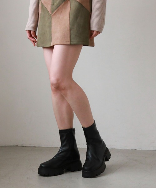 archives(アルシーヴ)の「厚底ストレッチブーツ(ブーツ・レディース・ブラック/アイボリー・MEDIUM/LARGE)」の14枚目の写真