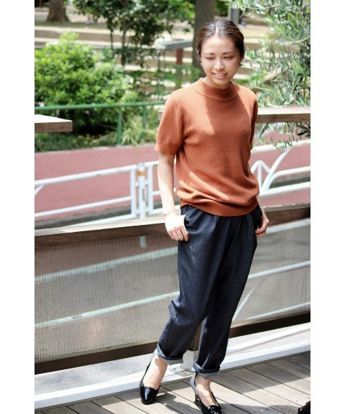 La TOTALITE（ラトータリテ）の「SUGAR ROSE アゼアミハイネックニットプルオーバー◆（ニット/セーター・レディース・グレー/ライトブラウン/ネイビー・FREE）」の3枚目の写真