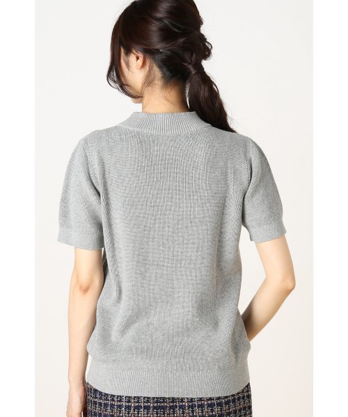 La TOTALITE（ラトータリテ）の「SUGAR ROSE アゼアミハイネックニットプルオーバー◆（ニット/セーター・レディース・グレー/ライトブラウン/ネイビー・FREE）」の9枚目の写真