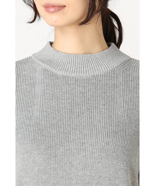 La TOTALITE（ラトータリテ）の「SUGAR ROSE アゼアミハイネックニットプルオーバー◆（ニット/セーター・レディース・グレー/ライトブラウン/ネイビー・FREE）」の10枚目の写真