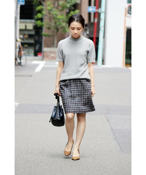 La TOTALITE（ラトータリテ）の「SUGAR ROSE アゼアミハイネックニットプルオーバー◆（ニット/セーター・レディース・グレー/ライトブラウン/ネイビー・FREE）」の21枚目の写真