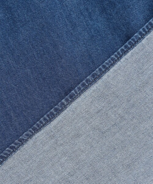 23区(ニジュウサンク)の「【Oggi4月号掲載/洗える】23区DENIM ライトダンガリー ブラウス(シャツ/ブラウス・レディース・スカイブルー系/ターコイズブルー系・48/46/44)」の20枚目の写真