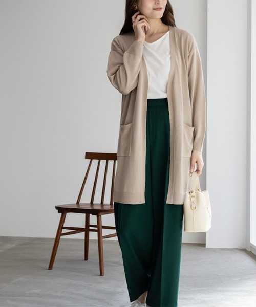 NAVY(ネイビー)の「NAVY 洗えるニット カーディガン+Tシャツセット アンサンブル(ニット/セーター・レディース・ベージュ/ライトグレー/ブラック×ホワイト/ライトカーキ・M/L)」の3枚目の写真
