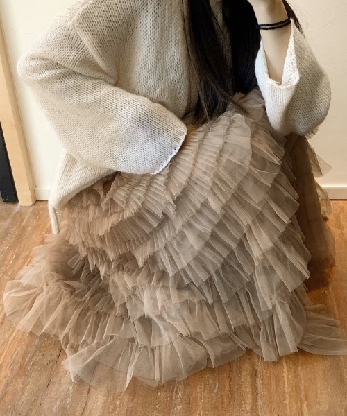 Achic(アシック)の「レイヤーフリル ロングチュールスカート(スカート・レディース・ピンクベージュ/ブラック/アイボリー・M)」の7枚目の写真