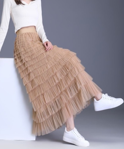 Achic(アシック)の「レイヤーフリル ロングチュールスカート(スカート・レディース・ピンクベージュ/ブラック/アイボリー・M)」の14枚目の写真