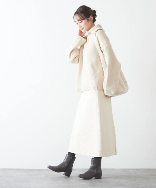 MELROSE claire(メルローズ クレール)の「品のある微光沢フェイクレザーキルティングスカート(スカート・レディース・カーキ/グレー/ホワイト・FREE)」の5枚目の写真