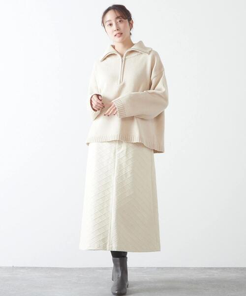 MELROSE claire(メルローズ クレール)の「品のある微光沢フェイクレザーキルティングスカート(スカート・レディース・カーキ/グレー/ホワイト・FREE)」の8枚目の写真