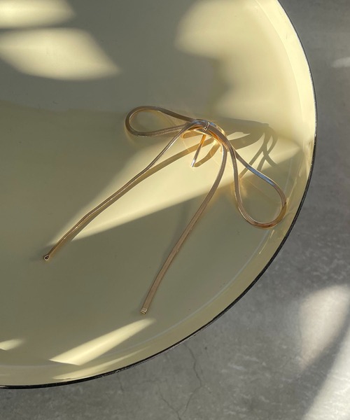 GOLDY(ゴールディ)の「〈GOLDY/ゴールディ〉リボンヘアカフ(ヘアピン・レディース・シルバー/ゴールド・FREE)」の5枚目の写真