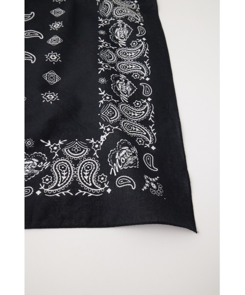 MOUSSY(マウジー)の「BIKER バンダナ(バンダナ/スカーフ・レディース・レッド/ブラック・FREE)」の7枚目の写真