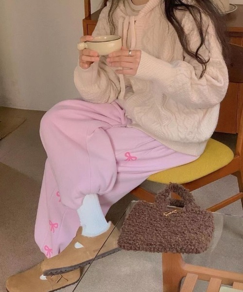 VIBGYOR（ヴィブジョー）の「【LAMPOON】リボンスエットパンツ（スウェットパンツ・レディース・ブラック/グレー/ピンク/ホワイト・FREE）」の4枚目の写真