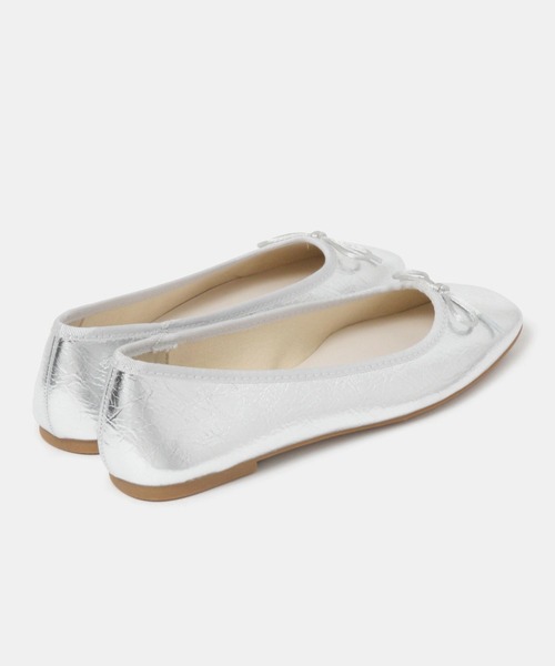 FOREVER 21（フォーエバー トゥエンティーワン）の「バレエシューズ2（バレエシューズ・レディース・シルバー・22.5cm/24cm/23.5cm/23cm/25cm/24.5cm）」の4枚目の写真