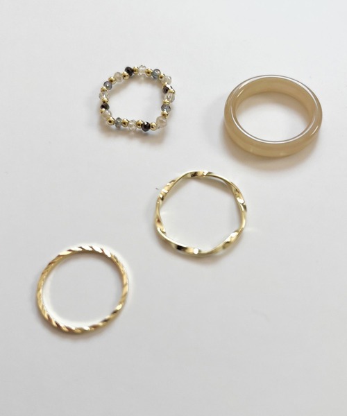 yu-ka（ユーカ）の「YU-KA:アンティーク風リング ４点セット（リング・レディース・ゴールド系その他2/ゴールド系その他/ゴールド・FREE）」の4枚目の写真