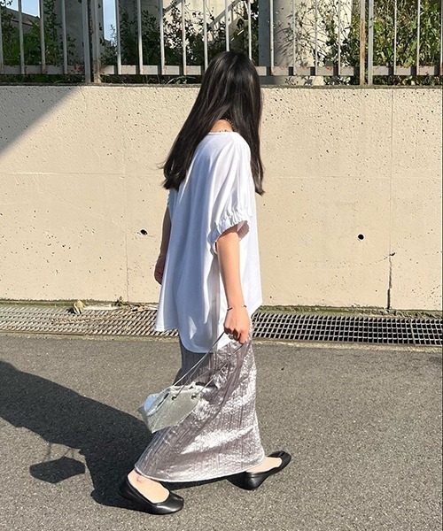LBC(エルビーシー)の「袖ギャザーリボンチュニック(Tシャツ/カットソー・レディース・ホワイト/ブラック/ブルー/ベージュ・M)」の18枚目の写真
