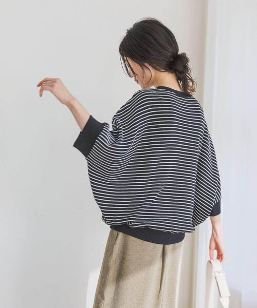 URBAN RESEARCH DOORS(アーバンリサーチドアーズ)の「タックフライスワイドTシャツ(Tシャツ/カットソー・レディース・チャコールグレー/ブラック/ネイビー/オフホワイト/ホワイト系その他/ナチュラル/イエロー系その他/ブラック系その他・MEDIUM)」の10枚目の写真