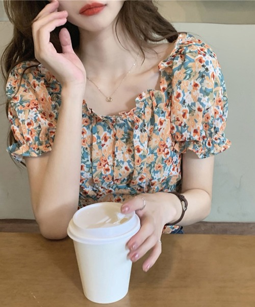 GLAMOROUS JANE(グラマラスジェーン)の「パフスリーブバックリボンクロップド丈トップス(Tシャツ/カットソー・レディース・ブラック/ブルー・FREE)」の15枚目の写真