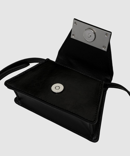 MM6 Maison Margiela（ｴﾑｴﾑｼｯｸｽ ﾒｿﾞﾝ ﾏﾙｼﾞｪﾗ）の「MINI BAG（ショルダーバッグ・レディース・ブラック・UNI）」の5枚目の写真