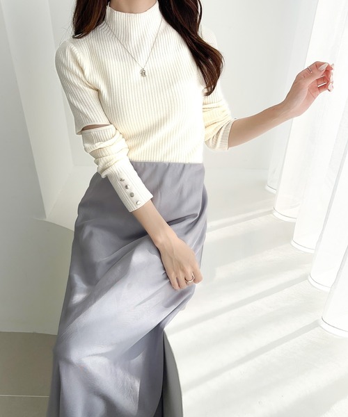 mily bilet（ミウィビレット）の「【mily bilet】ニットで作る綺麗めカジュアル。袖スリット＆ボタン使いハイネックリブニット（ニット/セーター・レディース・ピンク/その他/アイボリー/チャコールグレー・LARGE/MEDIUM/SMALL/X-LARGE）」の8枚目の写真