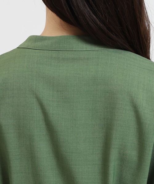 TRUDEA（トルディア）の「リネンライクタックペプラムブラウス（シャツ/ブラウス・レディース・ブルー/ネイビー/ライトグレー/グリーン・MEDIUM/LARGE）」の17枚目の写真