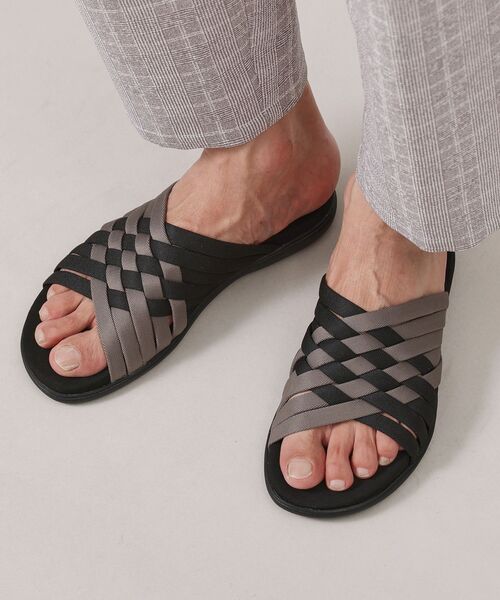 TAKEO KIKUCHI(タケオキクチ)の「◆テープ メッシュサンダル(サンダル・メンズ・ブラック系4/ダークブラウン系4/カーキ系3・50/60/70)」の10枚目の写真