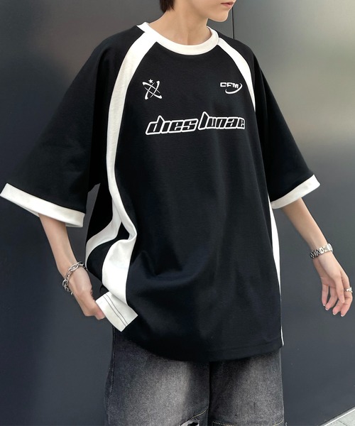 Confirm（コンファーム）の「25SS Y2K パイピングライン ロゴプリント ビッグシルエットTシャツ カットソー【Confirm】（Tシャツ/カットソー・メンズ・ホワイト系/ホワイト系1/ブラック系/ブラック系1/ブラック系その他/ホワイト系その他/ホワイト/ブラック・M/L）」の7枚目の写真