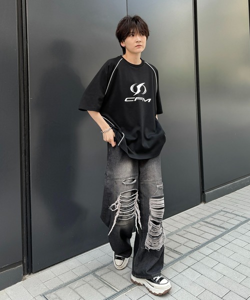 Confirm（コンファーム）の「25SS Y2K パイピングライン ロゴプリント ビッグシルエットTシャツ カットソー【Confirm】（Tシャツ/カットソー・メンズ・ホワイト系/ホワイト系1/ブラック系/ブラック系1/ブラック系その他/ホワイト系その他/ホワイト/ブラック・M/L）」の9枚目の写真