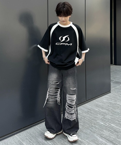 Confirm（コンファーム）の「25SS Y2K パイピングライン ロゴプリント ビッグシルエットTシャツ カットソー【Confirm】（Tシャツ/カットソー・メンズ・ホワイト系/ホワイト系1/ブラック系/ブラック系1/ブラック系その他/ホワイト系その他/ホワイト/ブラック・M/L）」の15枚目の写真