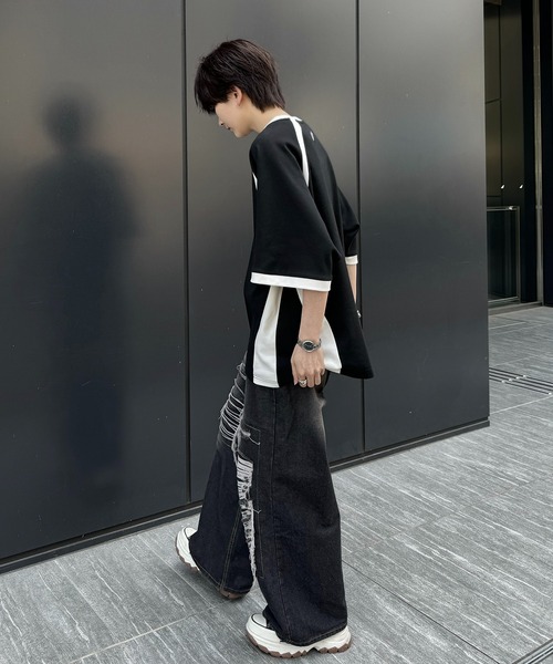 Confirm（コンファーム）の「25SS Y2K パイピングライン ロゴプリント ビッグシルエットTシャツ カットソー【Confirm】（Tシャツ/カットソー・メンズ・ホワイト系/ホワイト系1/ブラック系/ブラック系1/ブラック系その他/ホワイト系その他/ホワイト/ブラック・M/L）」の16枚目の写真