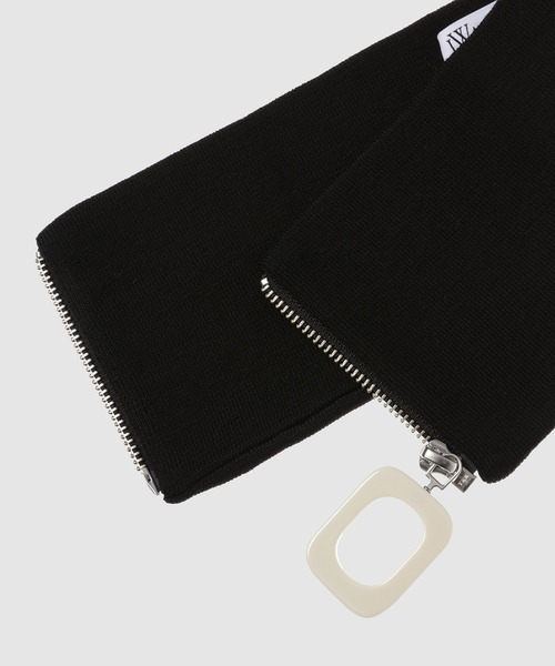JW Anderson(ジェイダブリューアンダーソン)の「ネックウェア(ネックウォーマー/スヌード・メンズ・ブラック・ONE SIZE)」の3枚目の写真