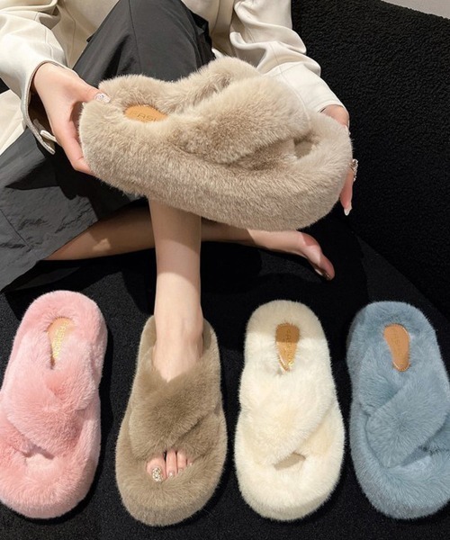 Miniministore(ミニミニストア)の「ファーサンダル 厚底 韓国ファースリッパ(サンダル・レディース・ブラック/アイボリー/ライトピンク/モカ/ライトブラウン/ライトブルー・23.0cm/22.5cm/24.0cm/24.5cm/23.5cm)」の18枚目の写真