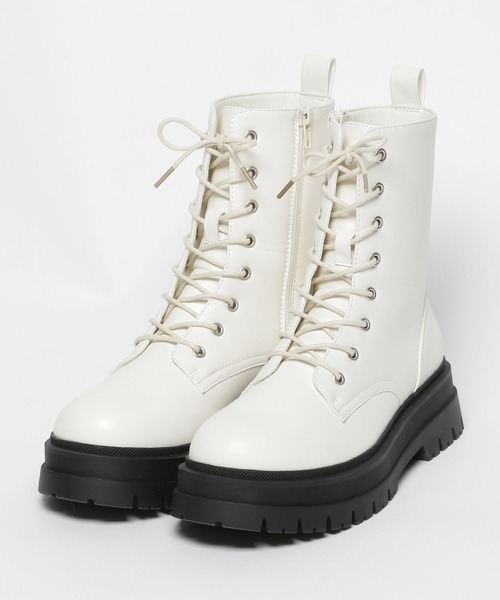 repipi armario(レピピ アルマリオ)の「アツゾコレースUPブーツ(ブーツ・キッズ・シルバー/ブラック/アイボリー・LARGE/MEDIUM/SMALL)」の4枚目の写真